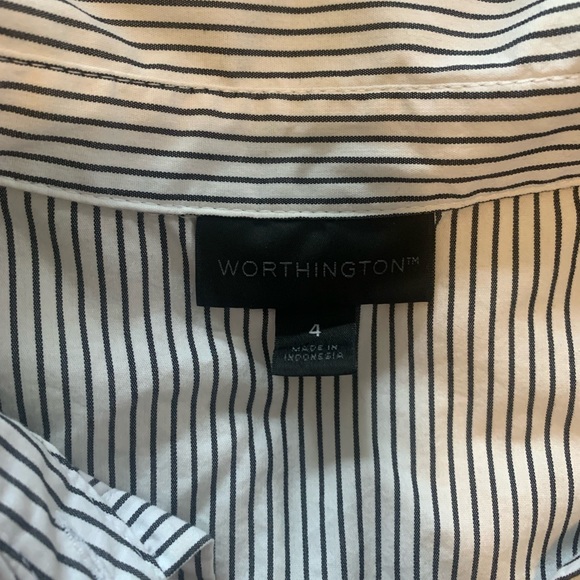 Black and White Striped Button-Up Blouse - Picture 3 of 4